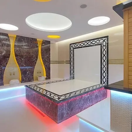 Yekta Kingdom Trade Center 1+1 *
